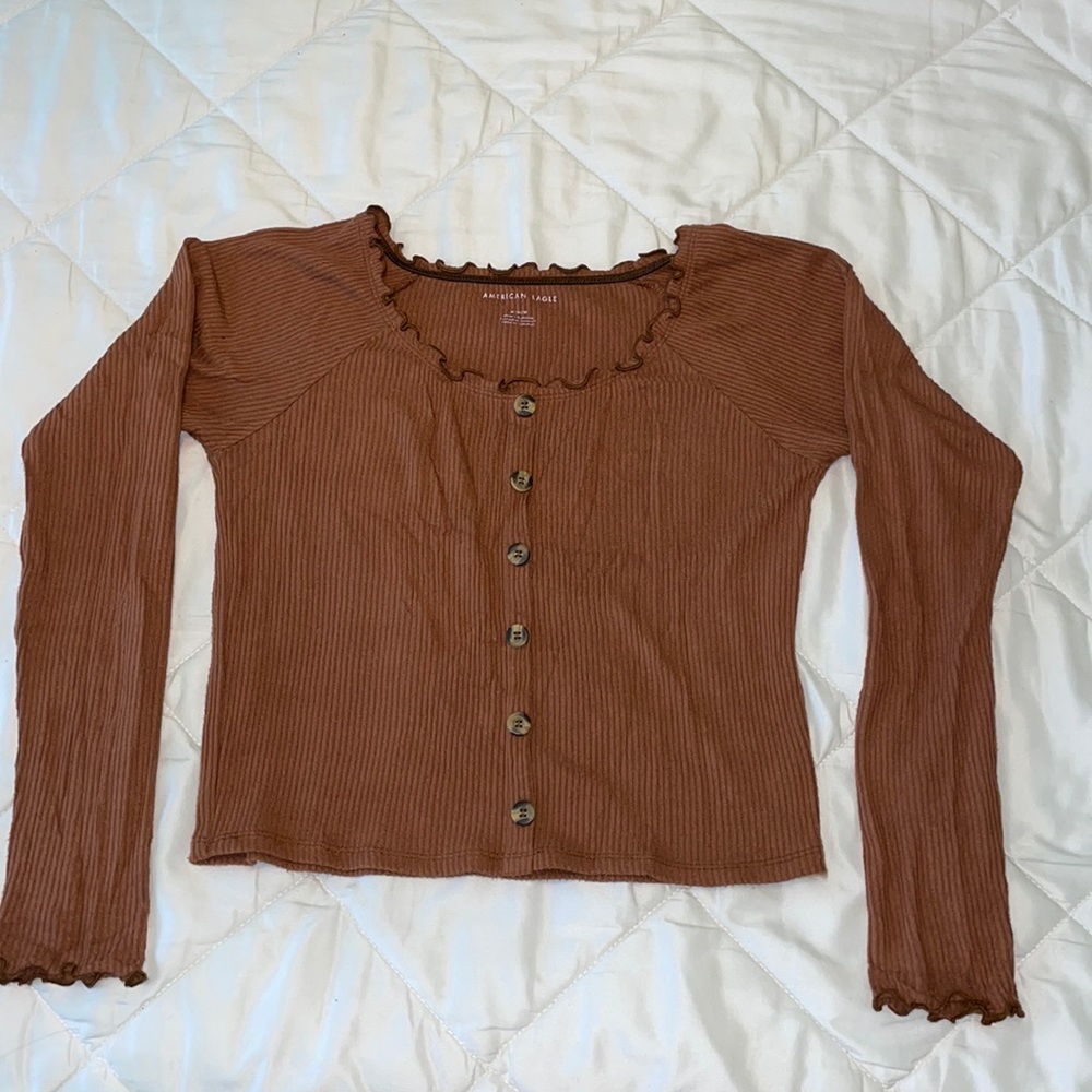 AMERICAN EAGLE Brown long Sleeve!